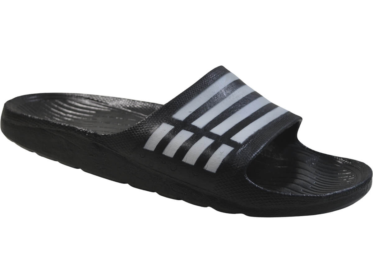 Chinelo Gaspea Kichen